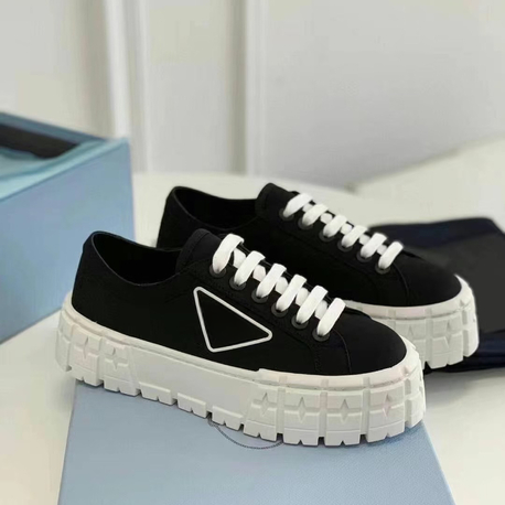 Prda Sneakers